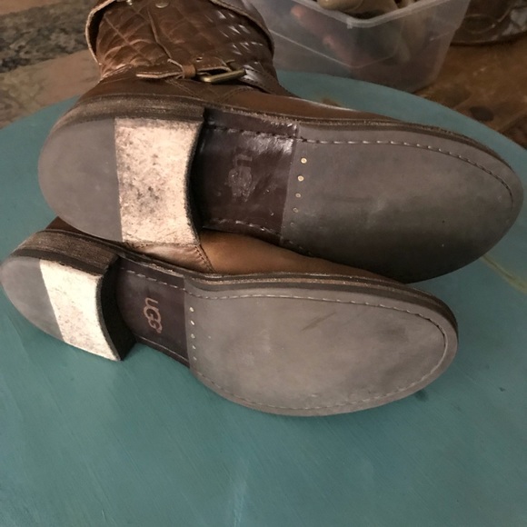 Ugg boots - Picture 3 of 4